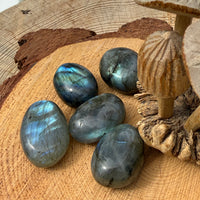 Z ARRON DESIGN Serenity Moonstone kobbertråd anheng halskjede