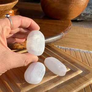 Selenite Ellipse steinar
