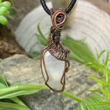 Κολιέ κρεμαστό από σύρμα από χαλκό Crescent Moonstone
