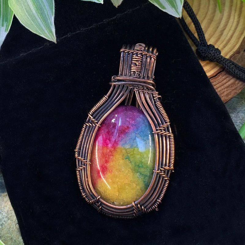 Κολιέ με κρεμαστό σύρμα χαλκού Rainbow Agate