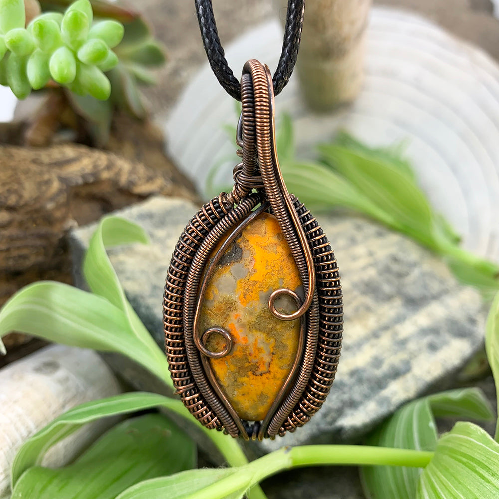 60% OFF Bumblebee Jasper Copper Wire Pendant Necklace
