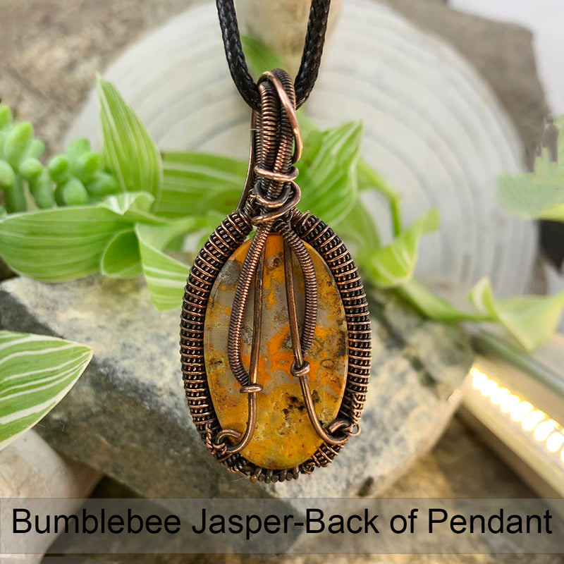 Κολιέ με κρεμαστό σύρμα από χαλκό Jasper Bumblebee