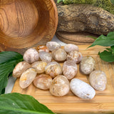 Češnjev cvet, kamen iz ahata