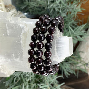 Βραχιόλι Mala Garnet με βελούδινο πουγκί