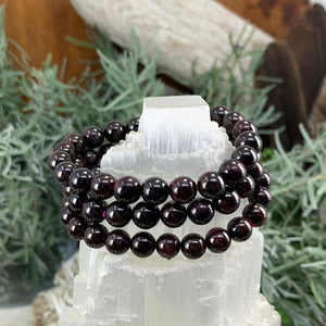 Βραχιόλι Mala Garnet με βελούδινο πουγκί