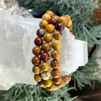 Mala Golden Mookaite Jaspis armband með flauelspoka