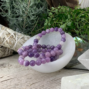 Mala Lepidolite armband með flauelspoka