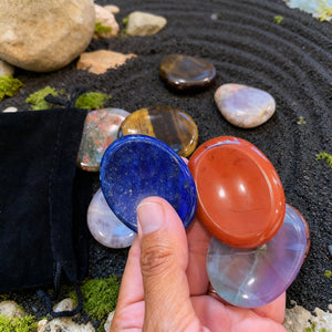 Ekki hafa áhyggjur Stones Chakra Set Pouch Set