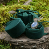 Κολιέ μενταγιόν Z ARRON DESIGN Serenity Moonstone από χάλκινο σύρμα