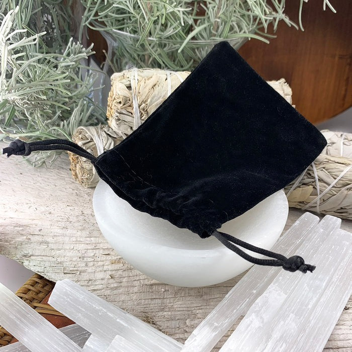 Spirit of Stillness – Black Agate Cat Totem Set